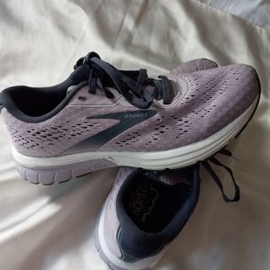 Brooks Sneakers Womens Size 8